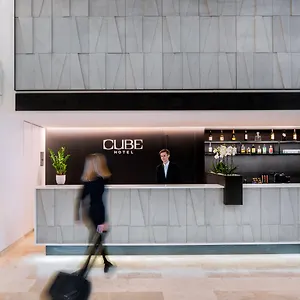 Cube Прага